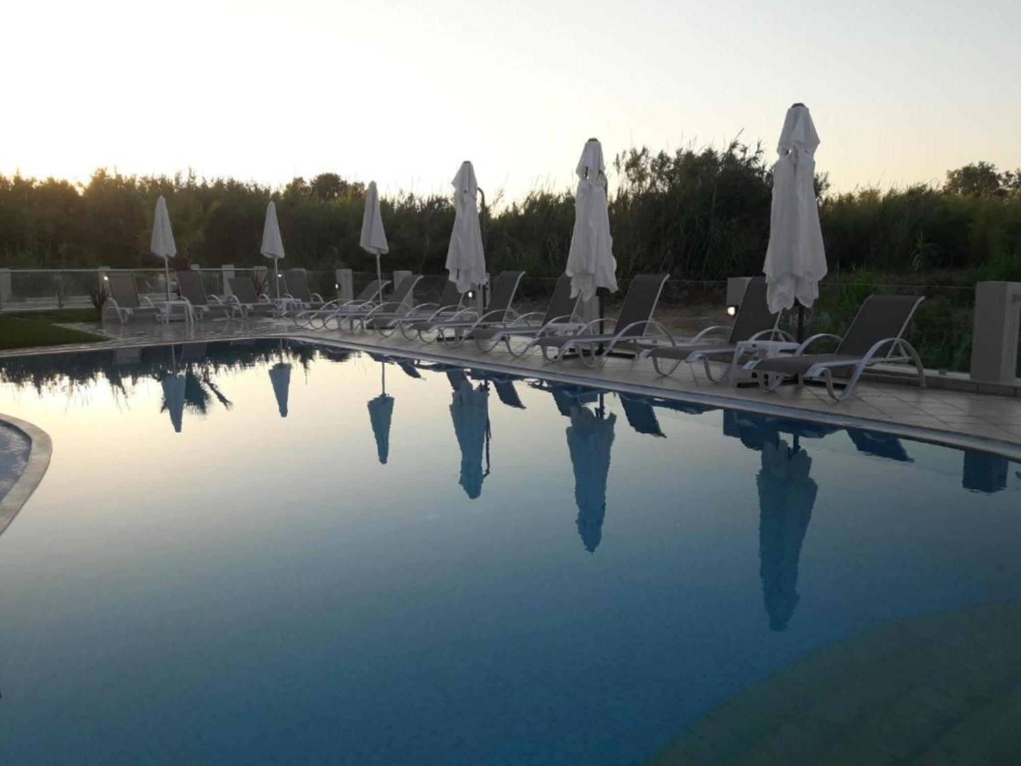 Carisa Suites And Apartments Maleme Exterior foto